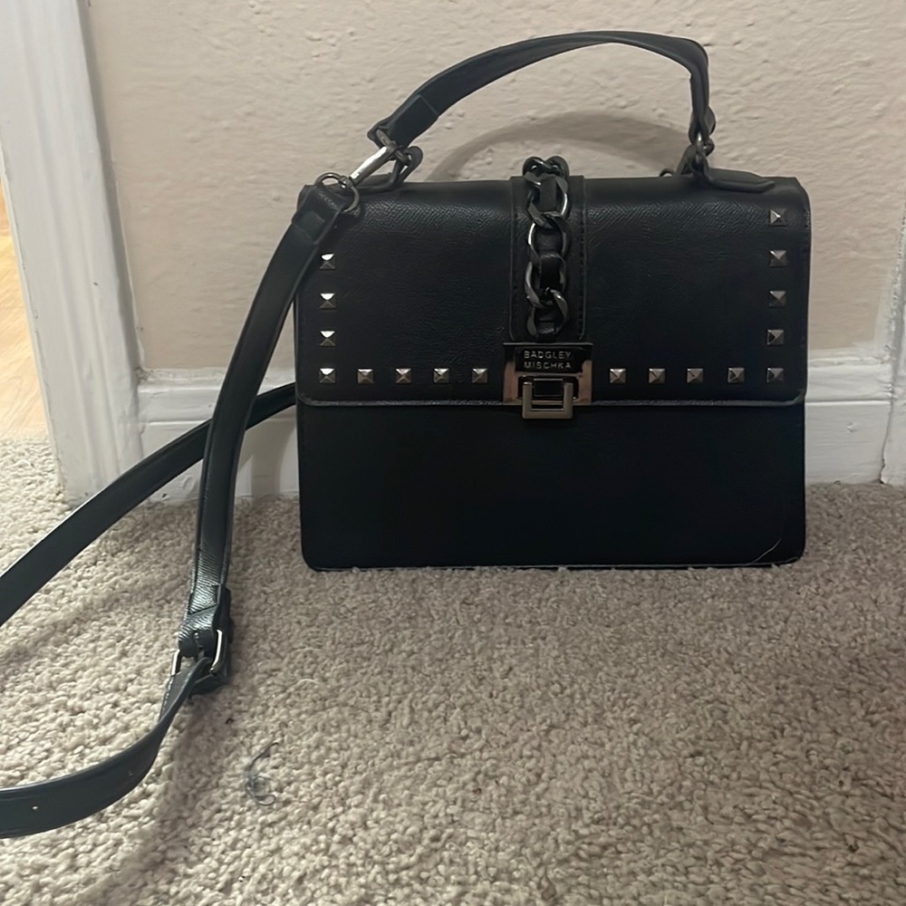 Edgy cross body by Badgley Mischka